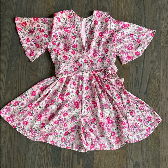 HYFVE Pants - HYFVE pink and green floral tie waist romper size medium Euc